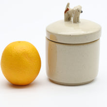 Load image into Gallery viewer, Lågkrukke med hund