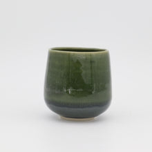 Load image into Gallery viewer, Mug with a round top