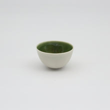 Load image into Gallery viewer, Green and very tiny bowls