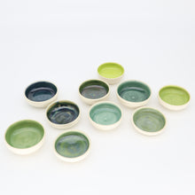 Load image into Gallery viewer, Green and tiny bowls