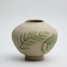 Load image into Gallery viewer, Fern vase
