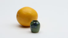 Indlæs billede til gallerivisning Minivase
