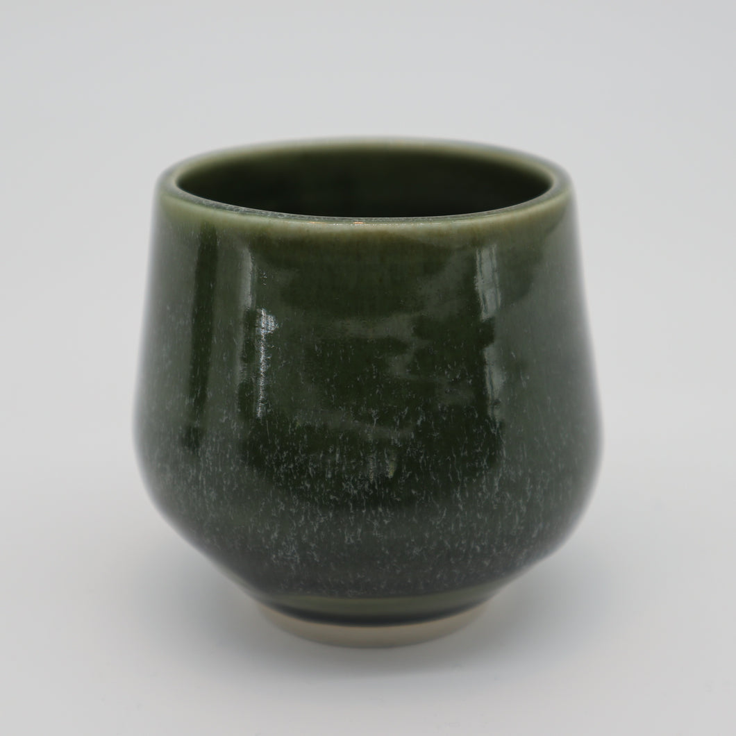 Mug with a round top