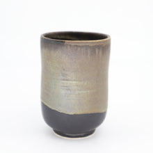 Load image into Gallery viewer, Vase
