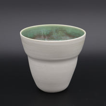 Load image into Gallery viewer, White vase
