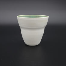 Load image into Gallery viewer, White vase

