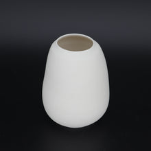 Load image into Gallery viewer, White vase

