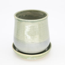 Load image into Gallery viewer, Planter with a dish
